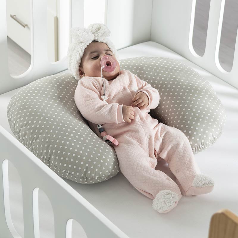 Utilidad de las almohadas de lactancia a la hora de amamantar a tu bebé -  Mega Baby