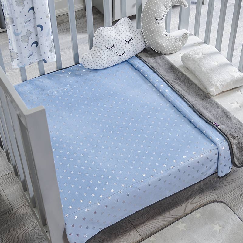 Baby Siberia Blue Stars Coverlet