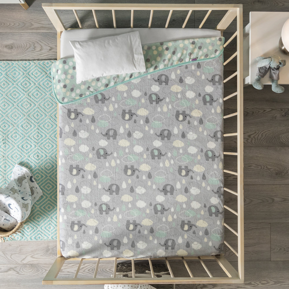 Nordic Baby Coverlet Little Elephants
